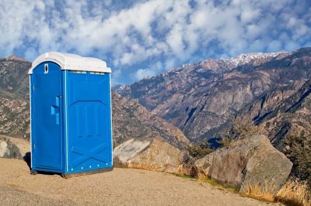 Best Portable bathroom rental  in Holly Springs, NC